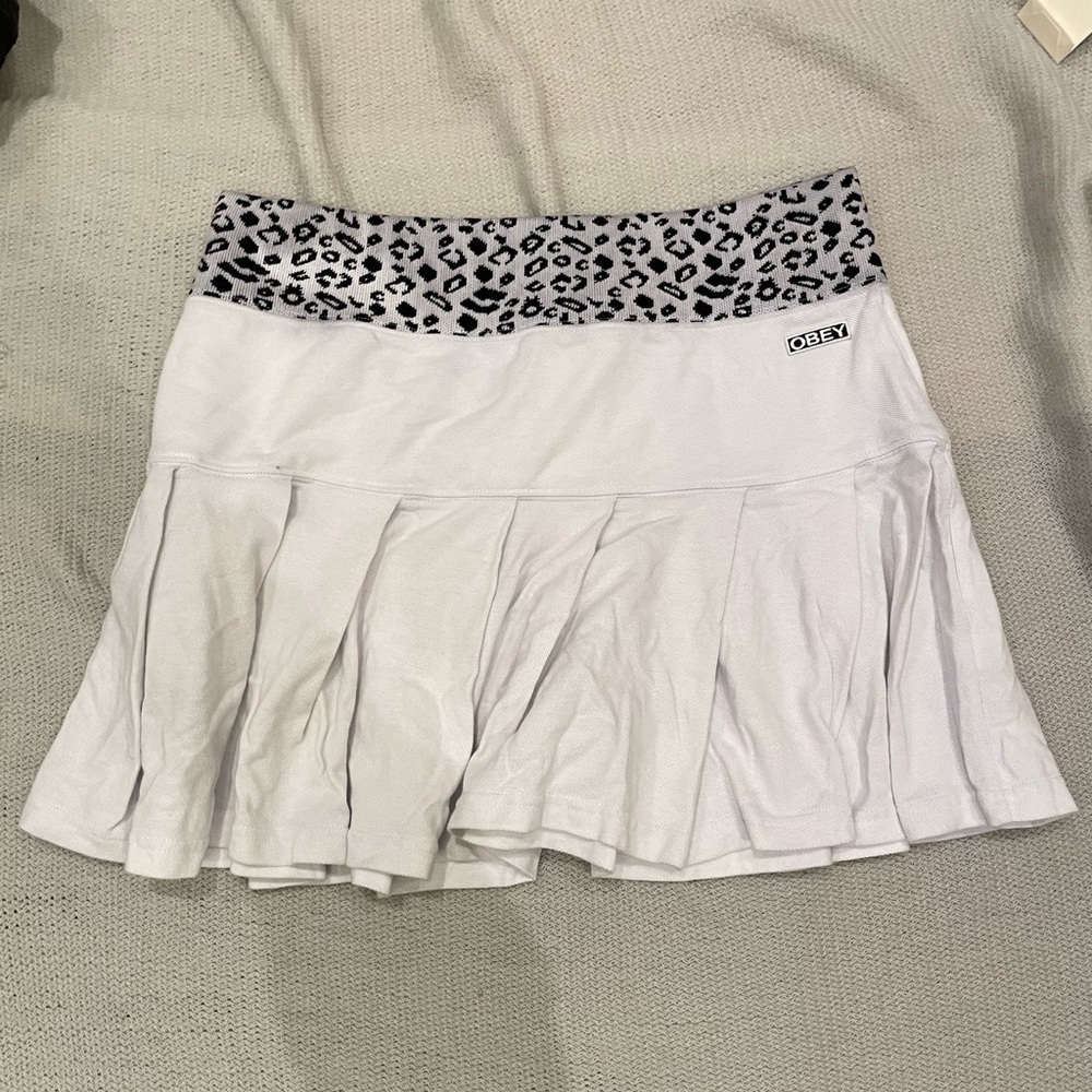 OBEY PLEATED CANVAS MINI SKORT WITH CHEETAH WAISTBAND